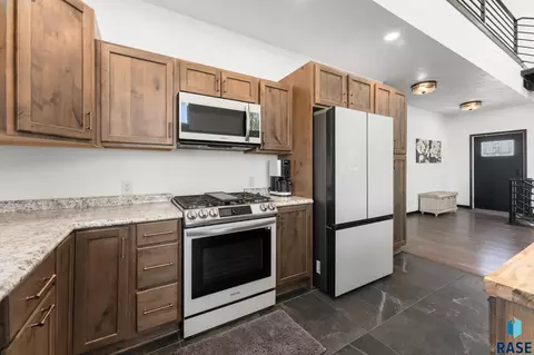 Kitchen - 48201 304th St, Alcester, SD 57001 photo 2 of 5