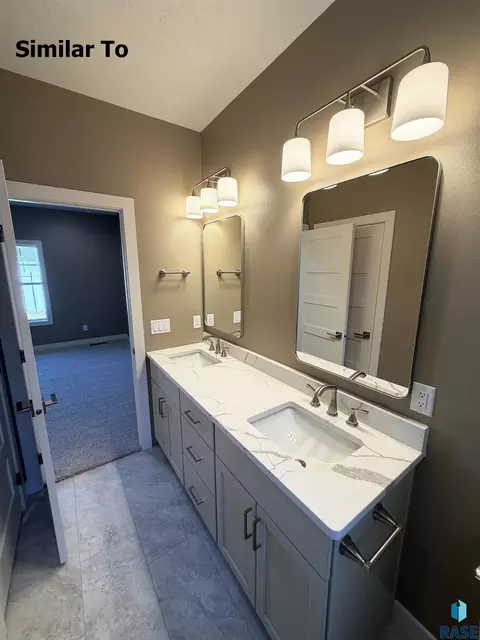 Bath - 7001 E Copper Stone Cir, Sioux Falls, SD 57110 photo 2 of 5