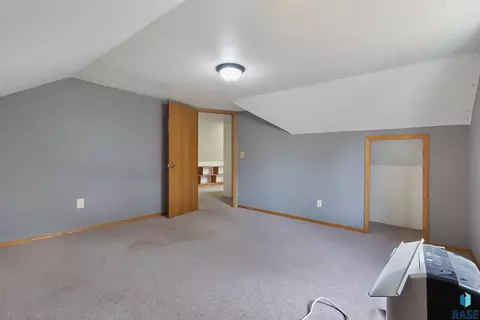Bedroom - 200 E 5th St, Marion, SD 57043 photo 7 of 14