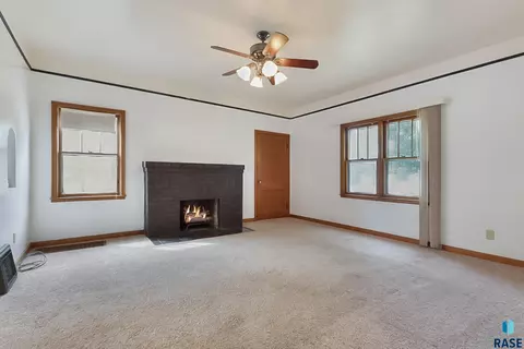 Living - 200 E 5th St, Marion, SD 57043 photo 2 of 4