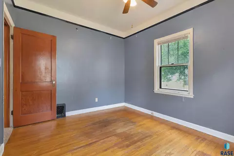 Bedroom - 200 E 5th St, Marion, SD 57043 photo 5 of 14