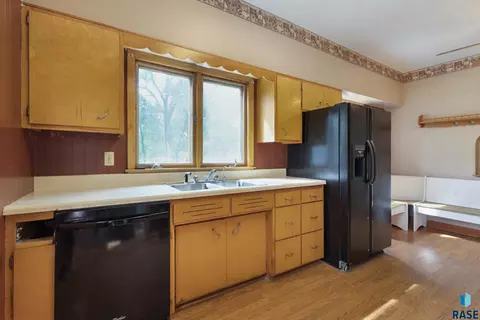 Kitchen - 200 E 5th St, Marion, SD 57043 photo 1 of 4