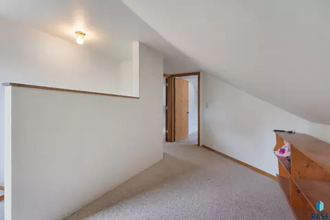 Entry Way - 200 E 5th St, Marion, SD 57043 photo 1 of 1
