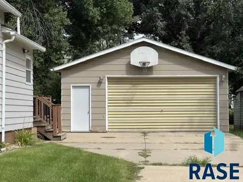 Other - 212 E College Ave, Howard, SD 57349 photo 4 of 5