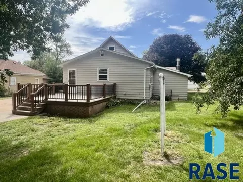 Other - 212 E College Ave, Howard, SD 57349 photo 2 of 5