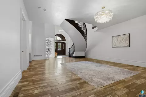 Entry Way - 217 W 77th St, Sioux Falls, SD 57108 photo 1 of 4