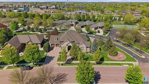 View/Area - 217 W 77th St, Sioux Falls, SD 57108 photo 1 of 4