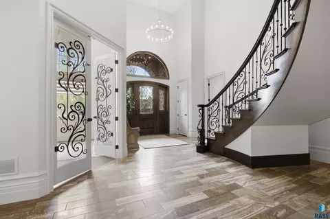 Entry Way - 217 W 77th St, Sioux Falls, SD 57108 photo 3 of 4