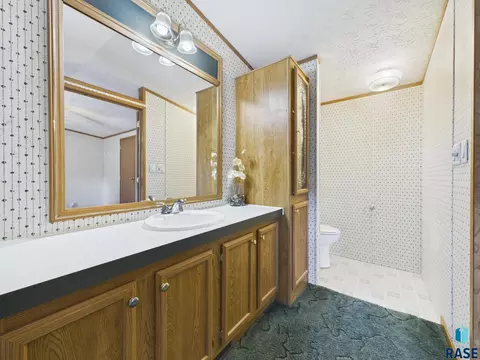 Bath - 119 N Cory Pl, Sioux Falls, SD 57110 photo 1 of 3