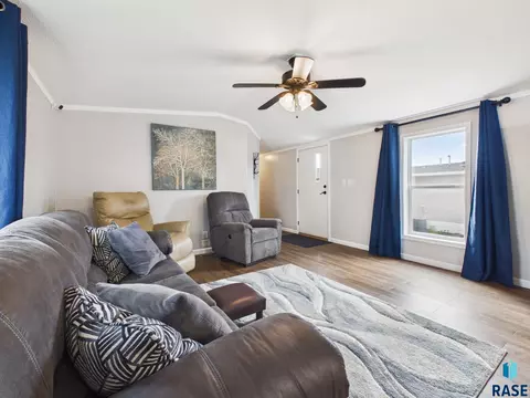 Living - 119 N Cory Pl, Sioux Falls, SD 57110 photo 2 of 4