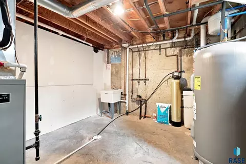 Other - 917 E Heatherwood Dr, Brandon, SD 57005 photo 8 of 11