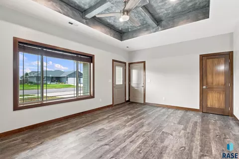 Living - 538 Prairie Ave, Baltic, SD 57003 photo 1 of 3
