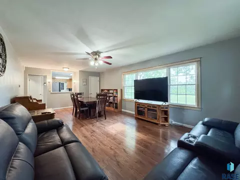 Living - 45841 275th St, Parker, SD 57053 photo 2 of 3