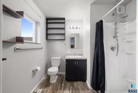 Bath - 3401 E 13th St, Sioux Falls, SD 57103 photo 1 of 2