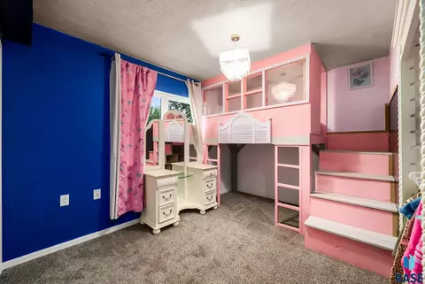 Bedroom - 3401 E 13th St, Sioux Falls, SD 57103 photo 2 of 3