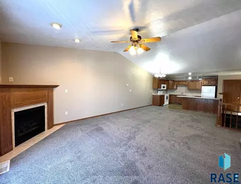 Living - 3100 E Bragstad Dr, Sioux Falls, SD 57103 photo 4 of 7