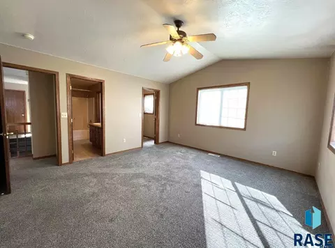 Bedroom - 3100 E Bragstad Dr, Sioux Falls, SD 57103 photo 1 of 1
