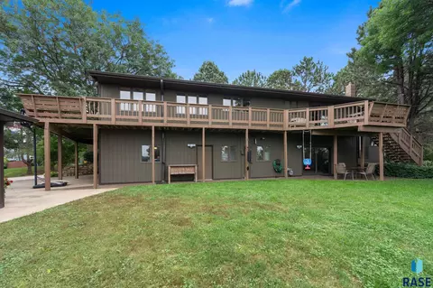 Exterior - 6908 E Pine Lake Dr, Sioux Falls, SD 57110 photo 1 of 28