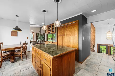 Kitchen - 6908 E Pine Lake Dr, Sioux Falls, SD 57110 photo 5 of 7