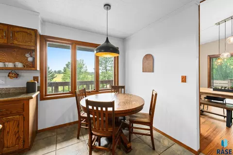 Dining - 6908 E Pine Lake Dr, Sioux Falls, SD 57110 photo 4 of 4