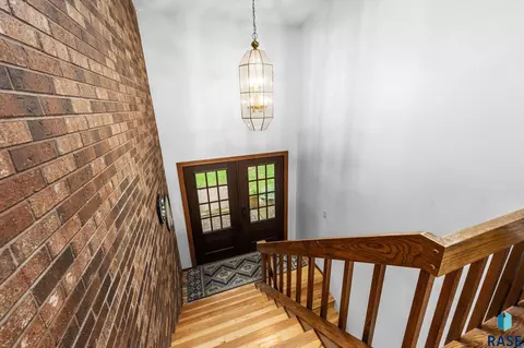 Entry Way - 6908 E Pine Lake Dr, Sioux Falls, SD 57110 photo 1 of 1