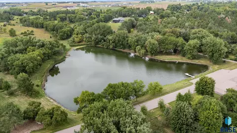View/Area - 6908 E Pine Lake Dr, Sioux Falls, SD 57110 photo 1 of 6