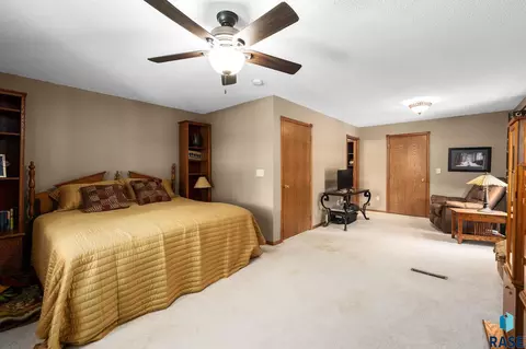 Bedroom - 27302 Atkins Pl, Tea, SD 57064 photo 1 of 4