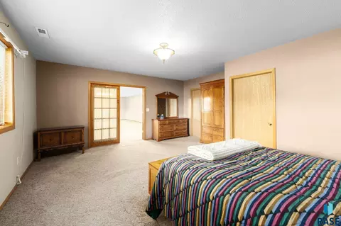 Bedroom - 27302 Atkins Pl, Tea, SD 57064 photo 2 of 4