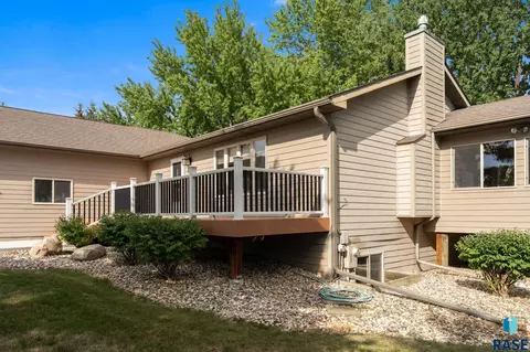 Exterior - 27302 Atkins Pl, Tea, SD 57064 photo 3 of 13