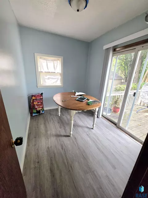 Dining - 1428 E 5th St, Sioux Falls, SD 57103 photo 1 of 1