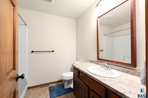 Bath - 710 Fox Ct, Tea, SD 57064 photo 1 of 3