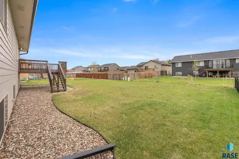 Exterior - 710 Fox Ct, Tea, SD 57064 photo 2 of 3