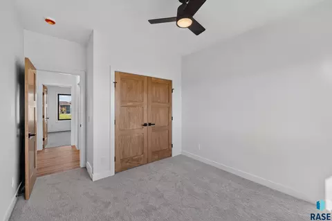 Bedroom - 6509 E Fieldview St, Sioux Falls, SD 57110 photo 6 of 8