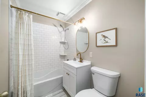 Bath - 3100 E 17th St, Sioux Falls, SD 57103 photo 1 of 1