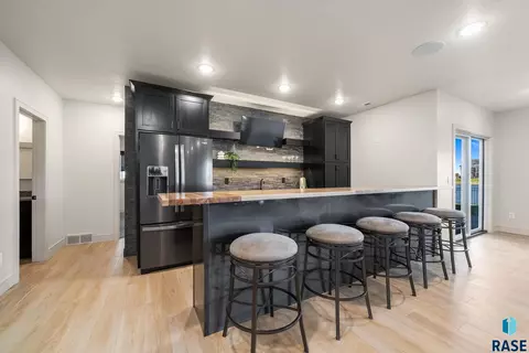 Kitchen - 2440 N Alberta Trl, Tea, SD 57064 photo 4 of 5