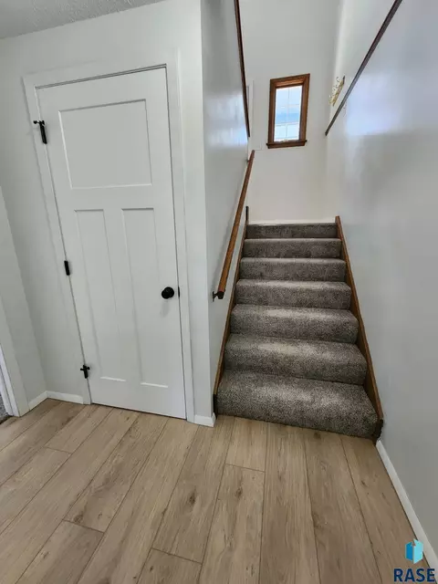 Entry Way - 706 E 10th St, Dell Rapids, SD 57022 photo 5 of 5