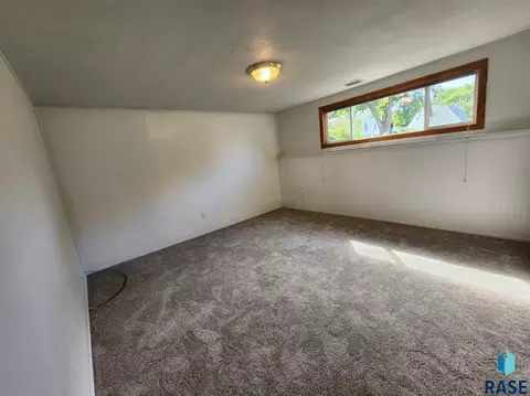 Bedroom - 706 E 10th St, Dell Rapids, SD 57022 photo 4 of 5