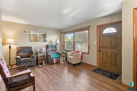 Other - 2111 E 11th St, Sioux Falls, SD 57103 photo 2 of 9