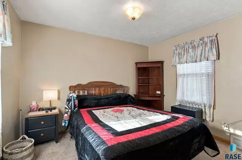 Bedroom - 2111 E 11th St, Sioux Falls, SD 57103 photo 1 of 3