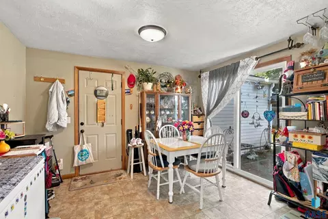 Dining - 2111 E 11th St, Sioux Falls, SD 57103 photo 1 of 1