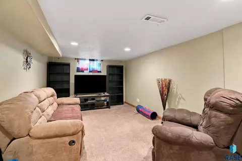 Other - 2111 E 11th St, Sioux Falls, SD 57103 photo 6 of 9
