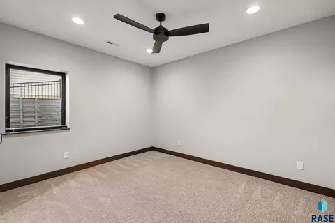 Bedroom - 6701 E Spitfire Cir, Sioux Falls, SD 57110 photo 10 of 11