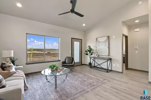 2808 E Hazelnut St, Brandon, SD 57005 photo 13