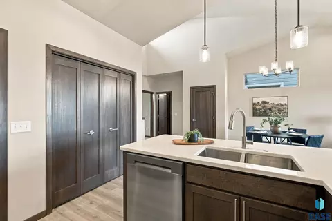 2808 E Hazelnut St, Brandon, SD 57005 photo 19