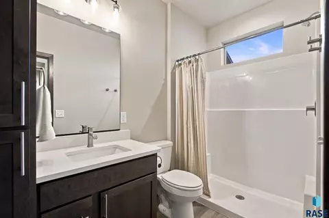 2808 E Hazelnut St, Brandon, SD 57005 photo 24