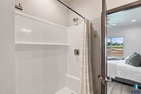 2808 E Hazelnut St, Brandon, SD 57005 photo 31