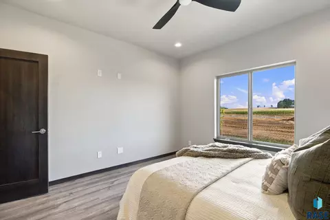 2808 E Hazelnut St, Brandon, SD 57005 photo 27