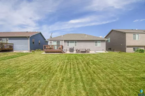 Exterior - 3509 E Brewster St, Sioux Falls, SD 57108 photo 11 of 11