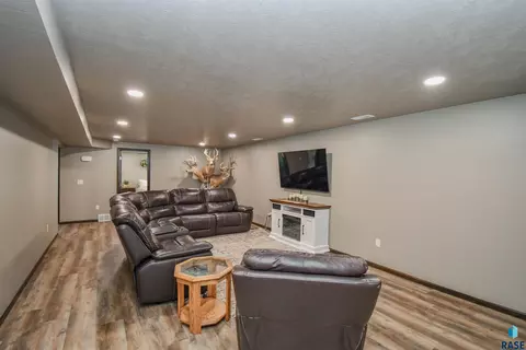 Living - 3509 E Brewster St, Sioux Falls, SD 57108 photo 5 of 5