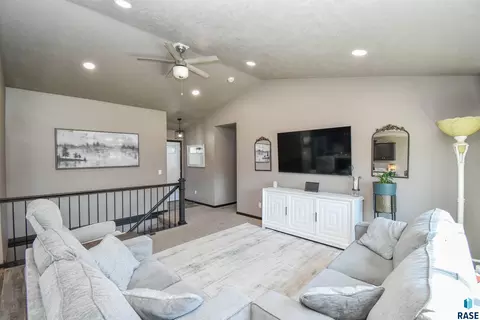Living - 3509 E Brewster St, Sioux Falls, SD 57108 photo 2 of 5